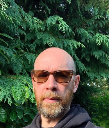 Mark Broom presents a new 8-track LP, ‘100% Juice’.
