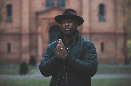 Robert Hood will re-release a remastered version of ‘Shop / Learn’ originally released in 2002.